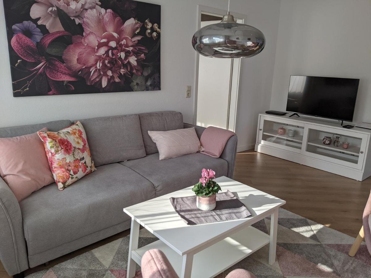 מצינגן Cozy Apartment With Parking Garage Near Outlet מראה חיצוני תמונה